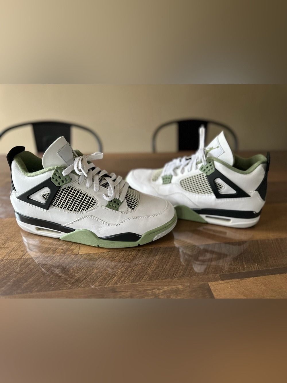 Air Jordan 4 Retro Seafoam Sneakers